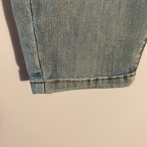 Judy Blue Women's size 14W Skinny Fit Light Wash Jegging Jeans Stretchy Pull-On - Picture 4 of 6